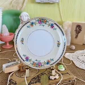 Vintage Ceramic Floral Plate 🌸 Unique Home Decor / Tray / Nature / Gift